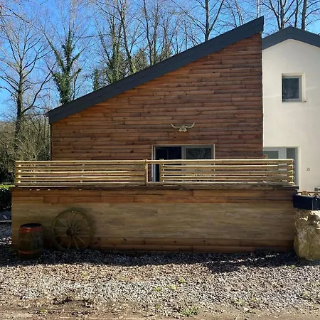 公寓 Charming In Walcourt, 30 M², With Terrace Walcourt