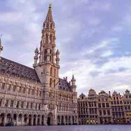 Apartament Charming In Walcourt, 30 M², With Terrace Walcourt