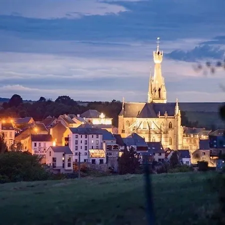 Apartament Charming In Walcourt, 30 M², With Terrace *