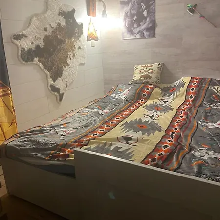 Charming In Walcourt, 30 M², With Terrace 公寓 *