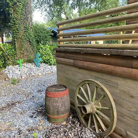 Appartamento Charming In Walcourt, 30 M², With Terrace