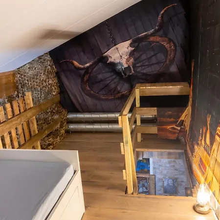 Apartamento Charming In Walcourt, 30 M², With Terrace