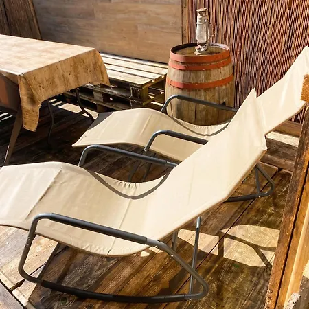 Charming In Walcourt, 30 M², With Terrace Apartamento *